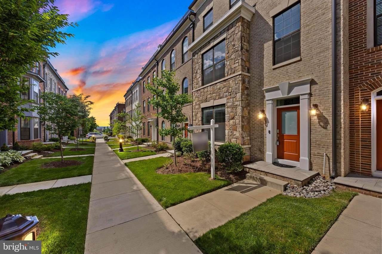 521 Triggerfish Drive - Photo 1