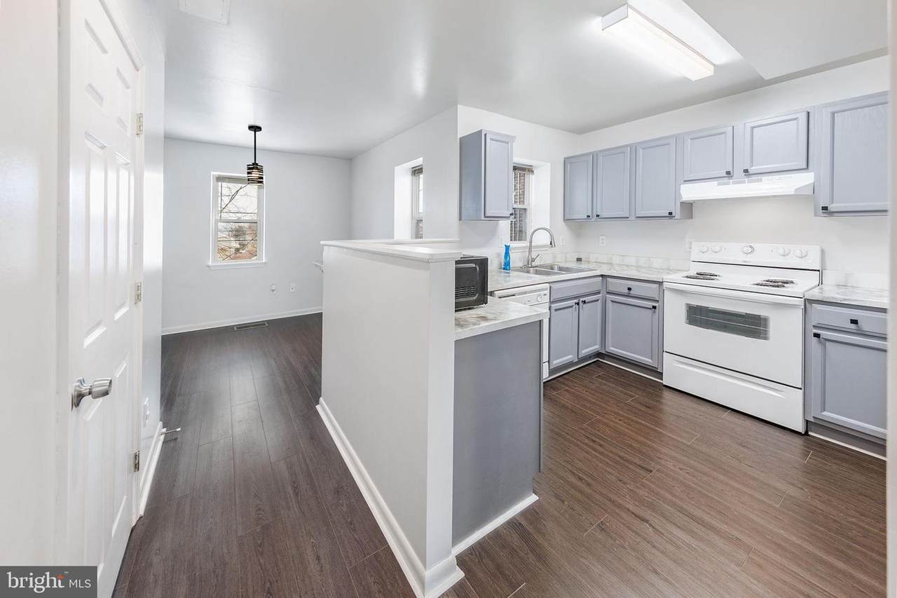 916 Jack Street - Photo 1