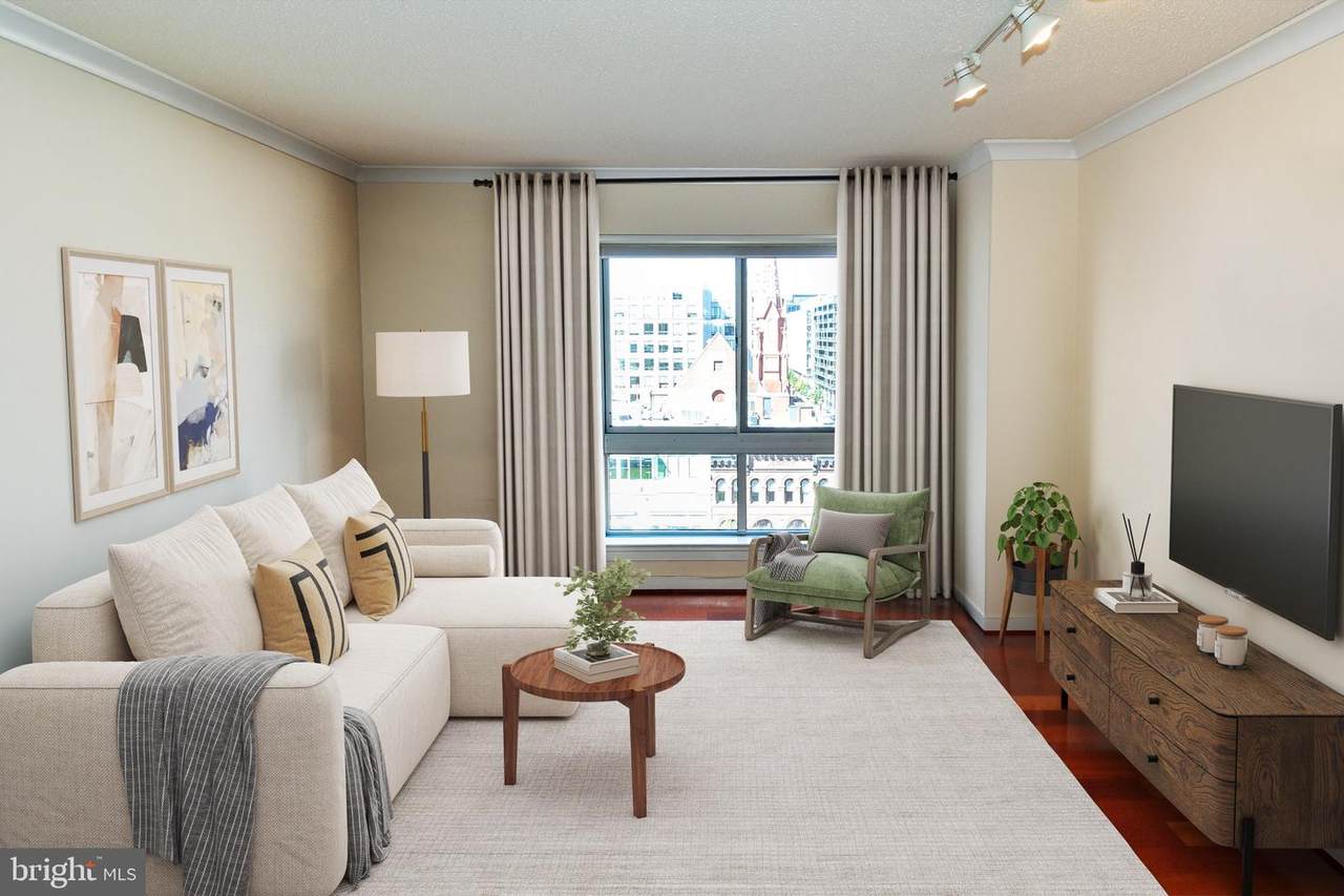 777 7TH Street - Photo 1