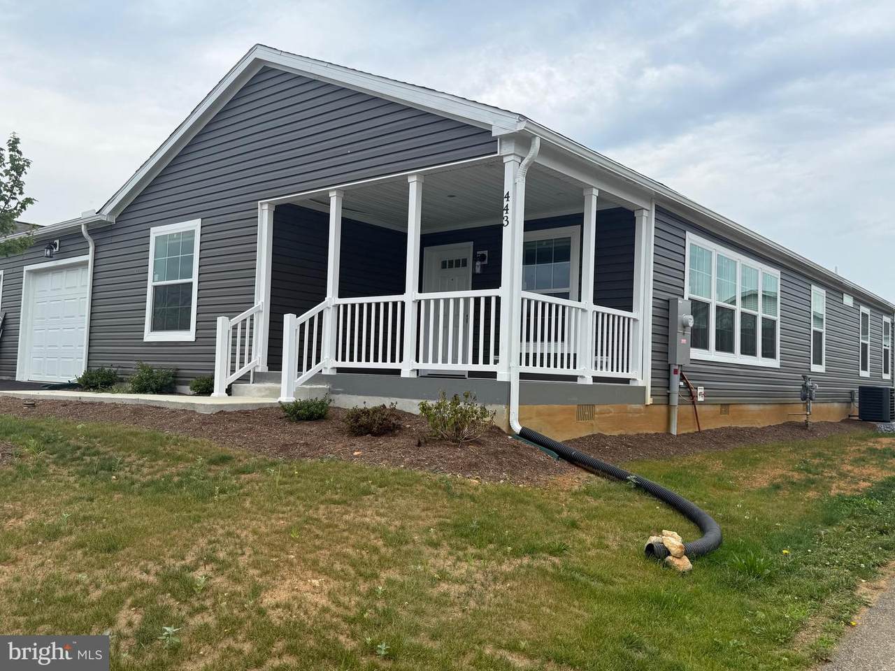 443 Eastwood Ln - Photo 1