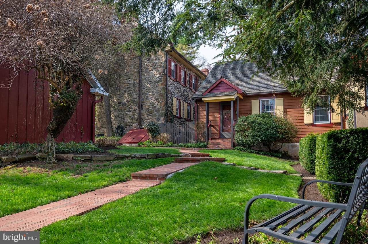 https://bt-photos.global.ssl.fastly.net/brightmls/1280_boomver_3_804542859200-2.jpg
