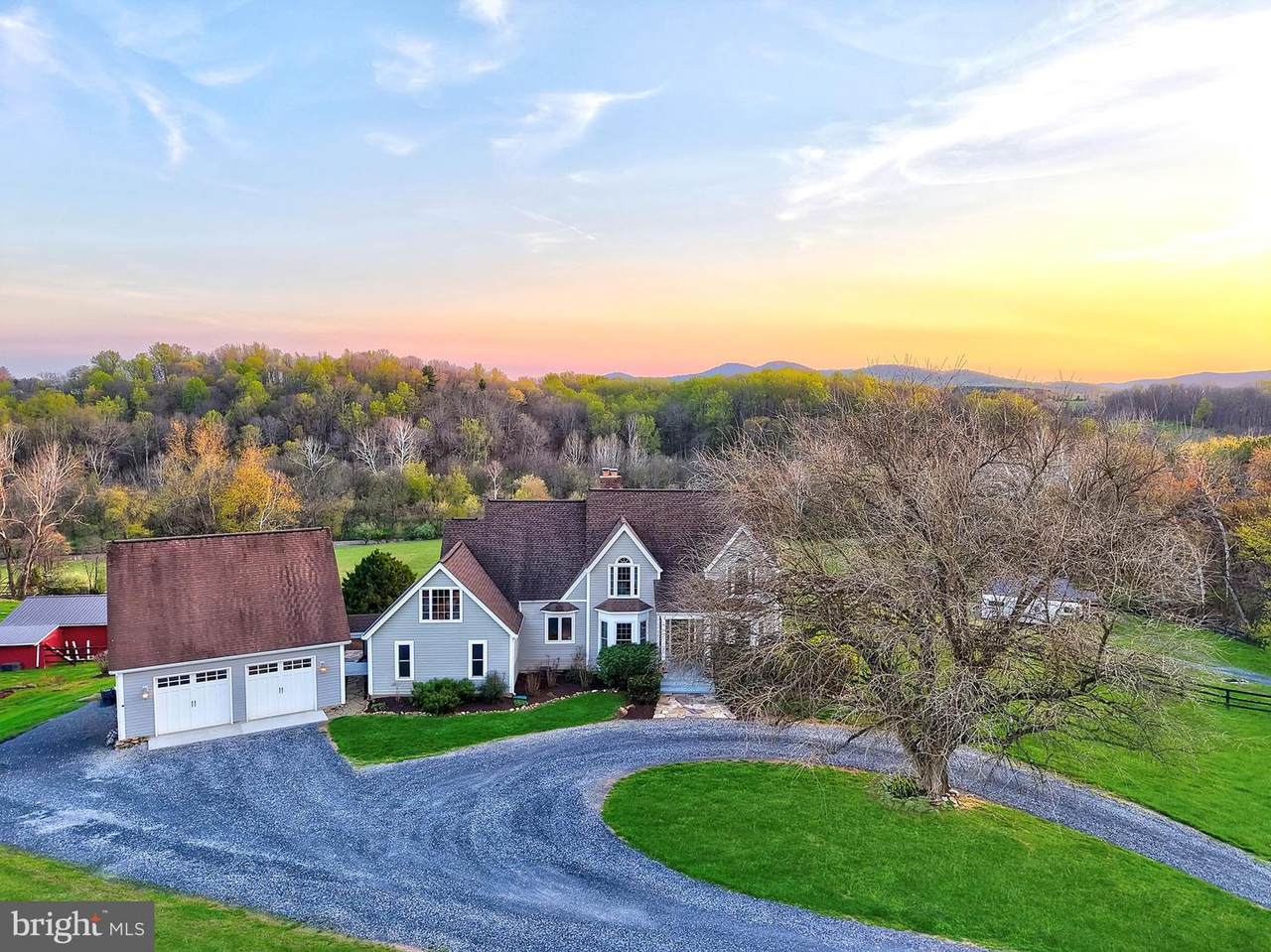9393 Briar Lane - Photo 1
