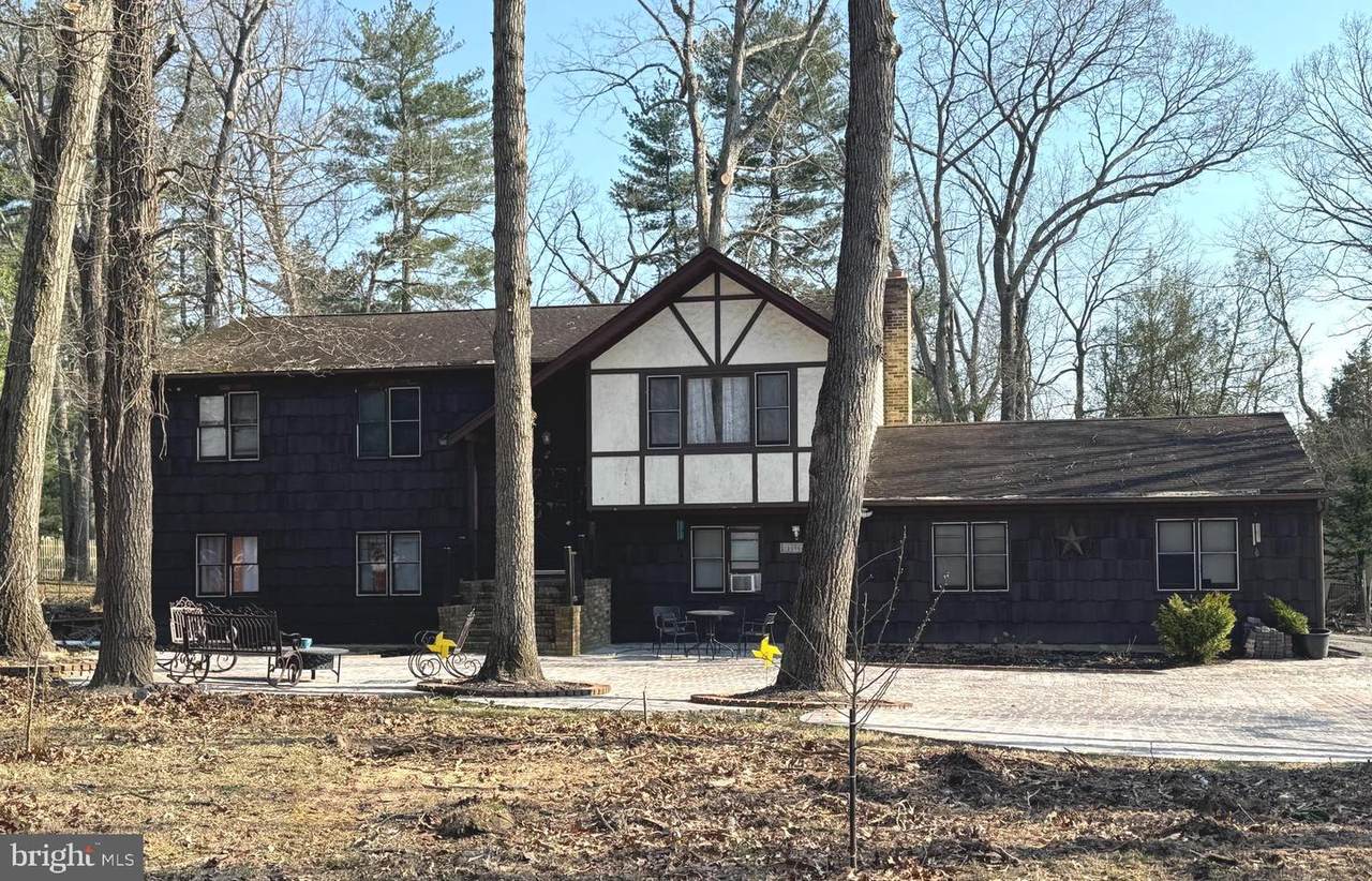 83 Oakland Drive - Photo 1