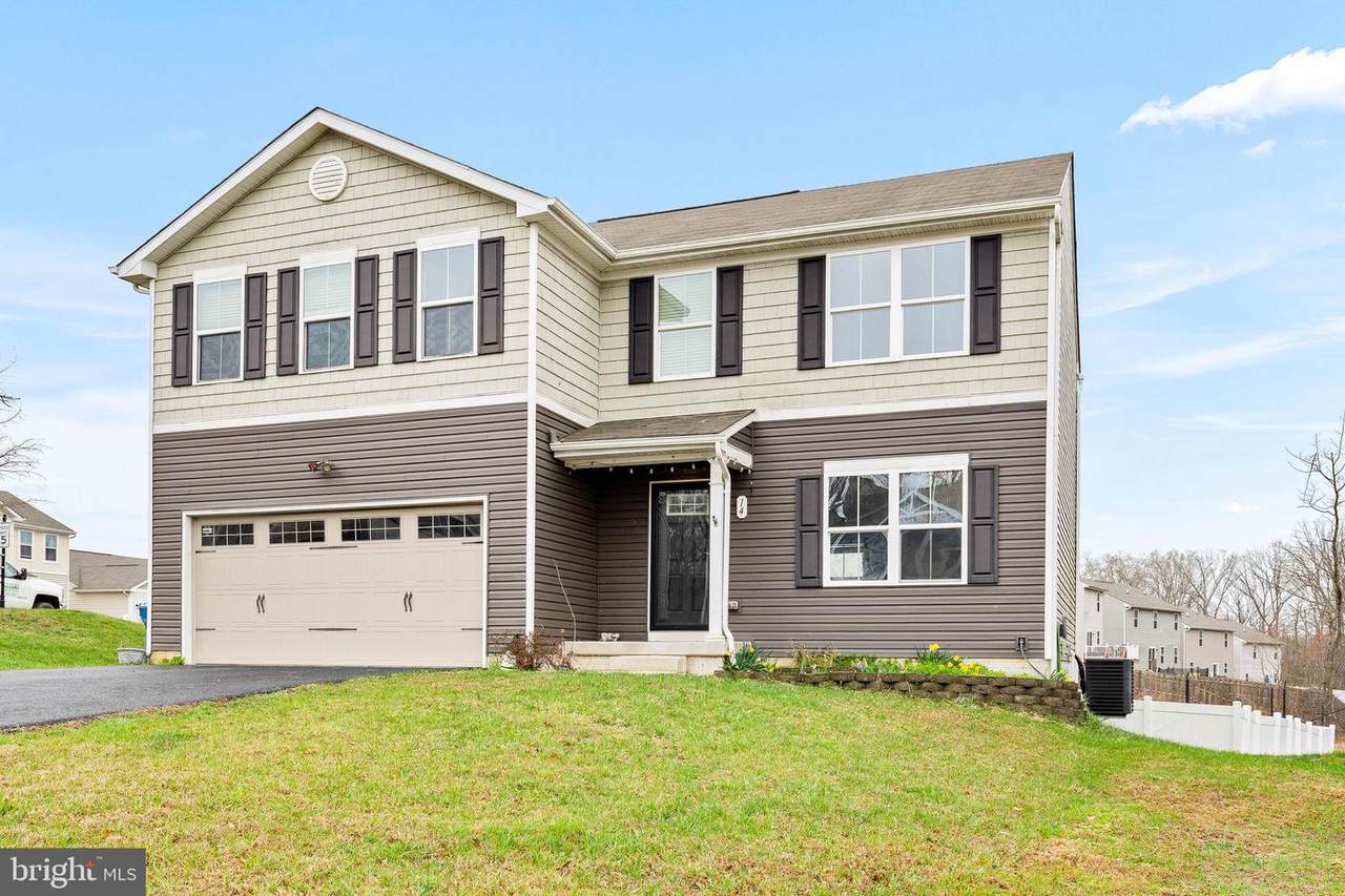 14 Blue Spruce Way - Photo 1