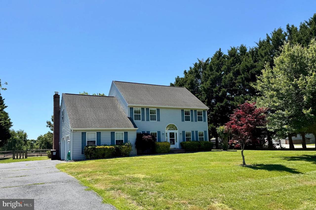 306 Overlook Drive - Photo 1