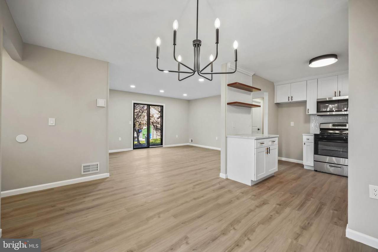 802 Begonia Court - Photo 1