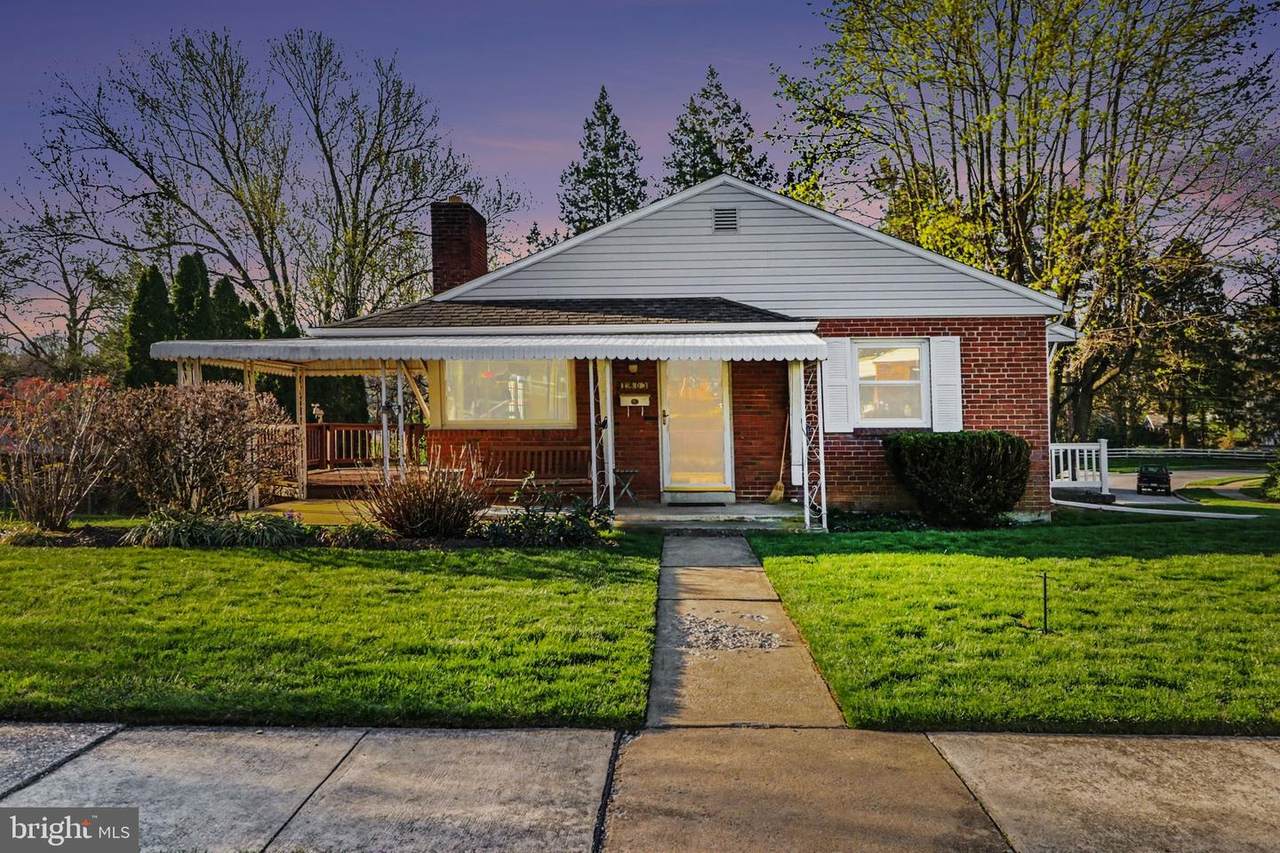 1803 Willow Road - Photo 1