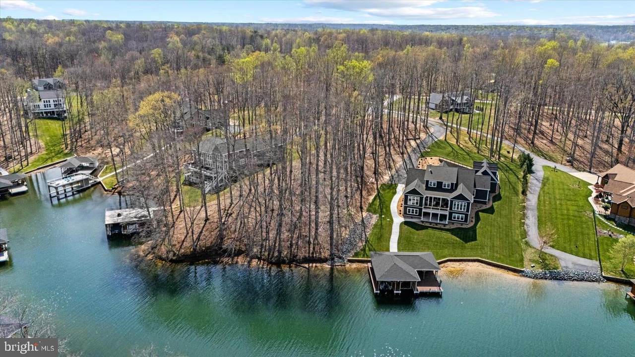 Deep Creek Circle - Photo 1