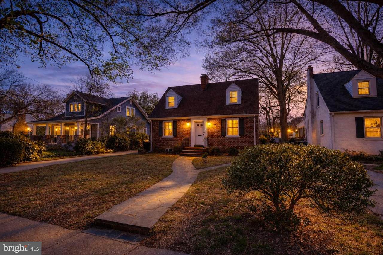 1110 College Avenue - Photo 1