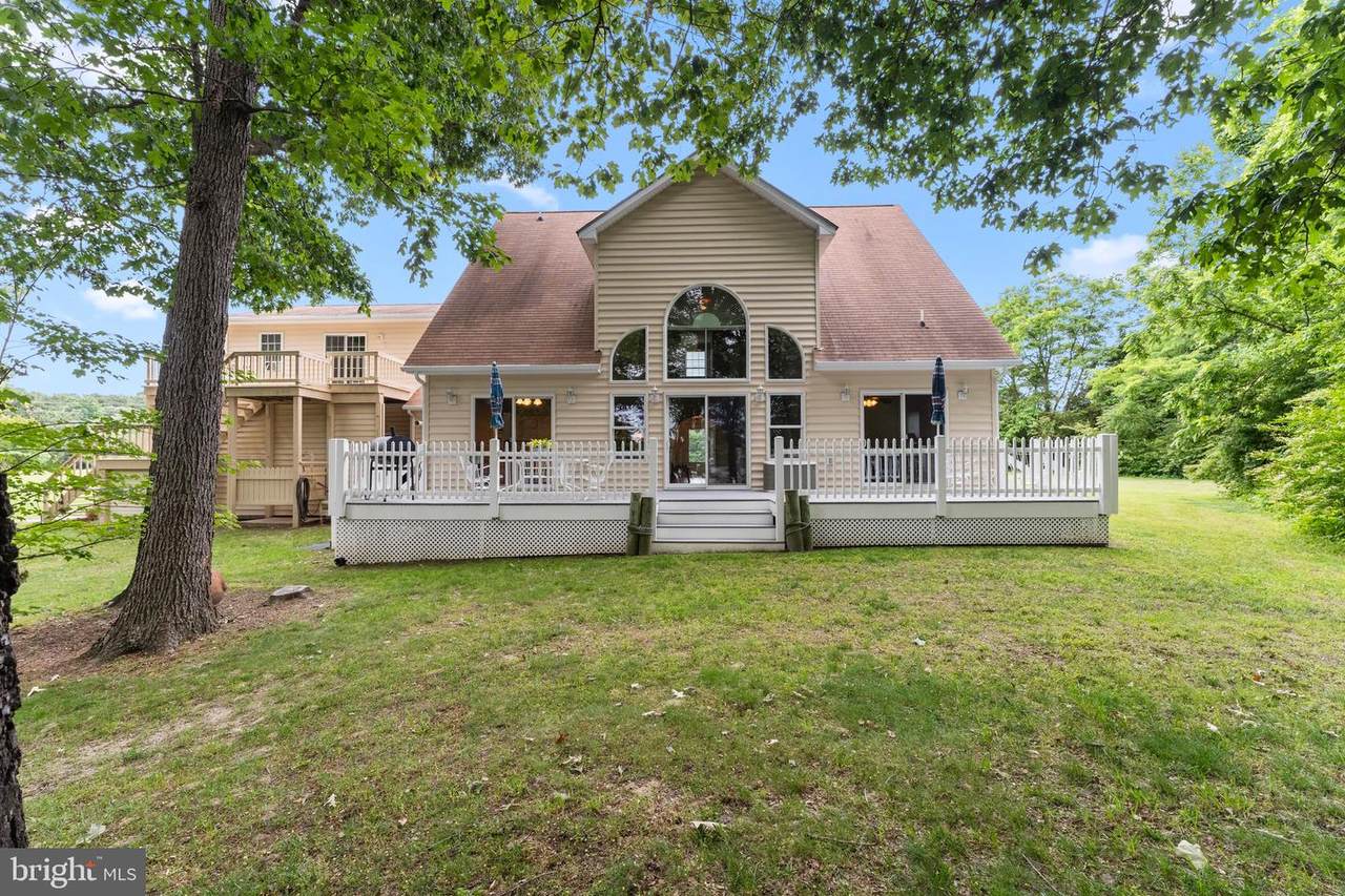 367 Edgewater Lane - Photo 1