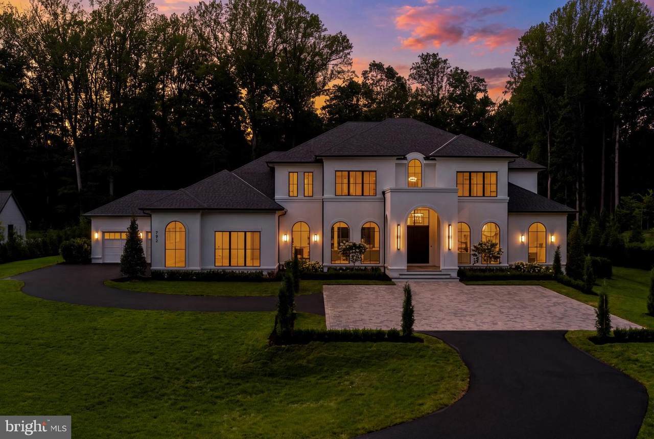 792 Falls Farm Court - Photo 1