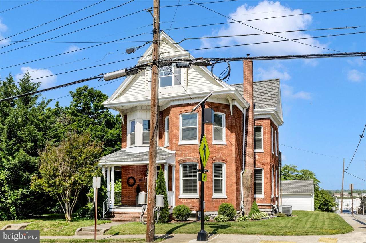 140 Grant Street - Photo 1