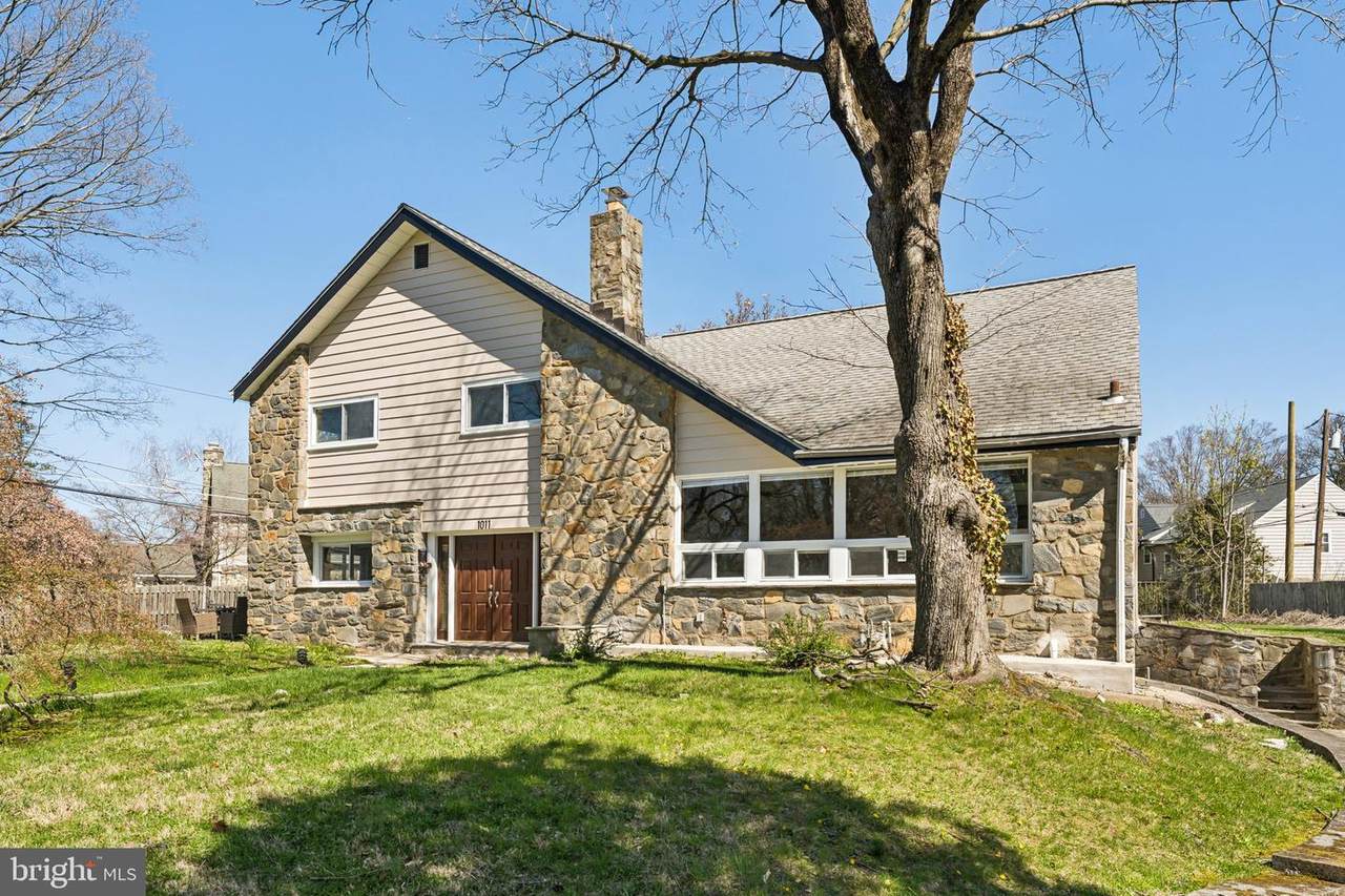 1011 Stanford Drive - Photo 1