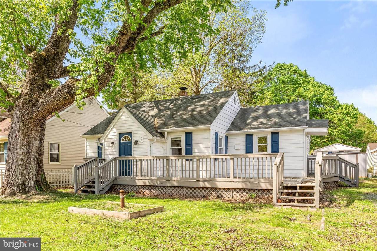 306 Atlantic Avenue - Photo 1