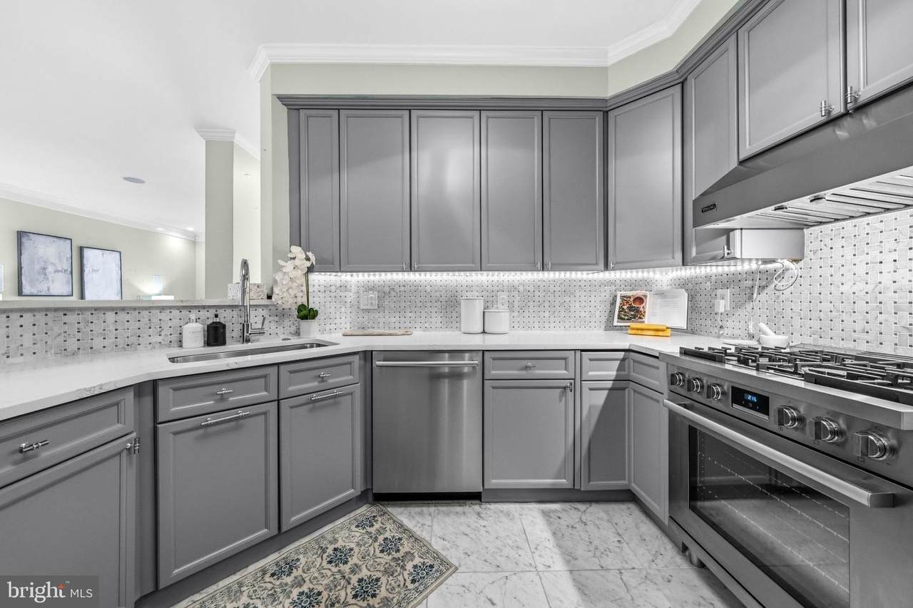 500 Belmont Bay Drive - Photo 1
