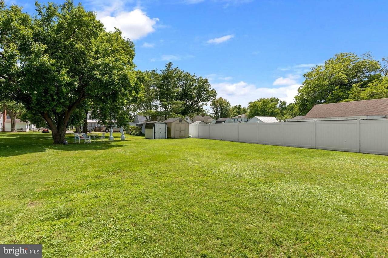 408 Bayly Avenue - Photo 1