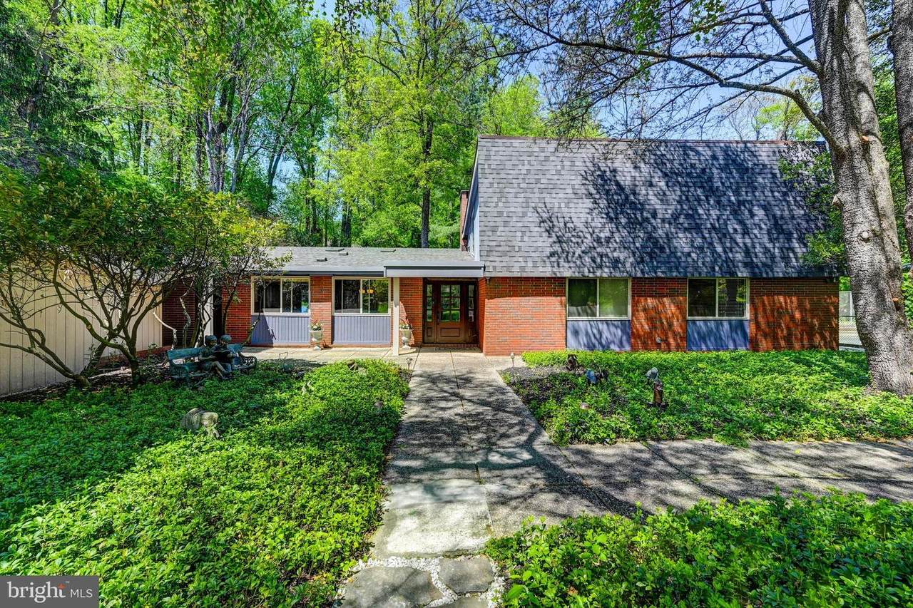 3604 Barberry Court - Photo 1