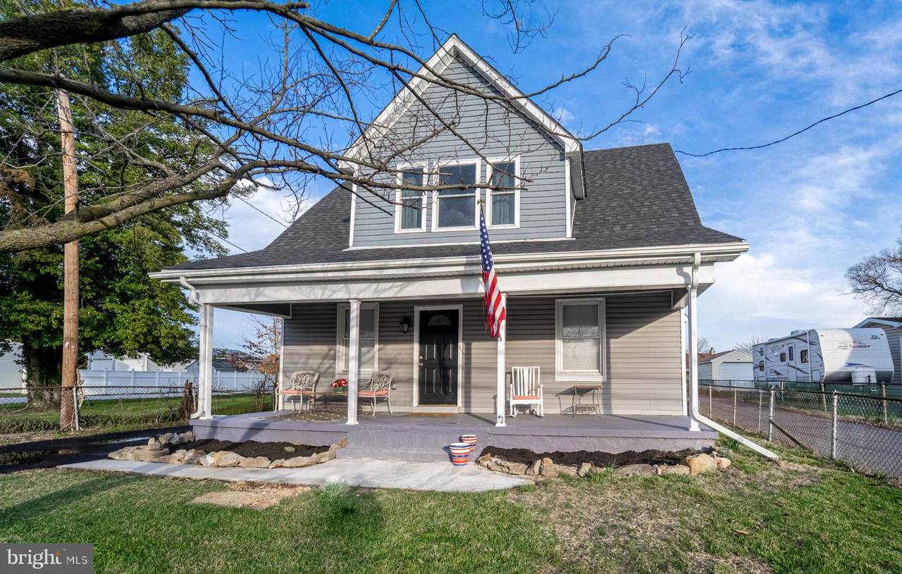 8033 Edgewater Avenue - Photo 1