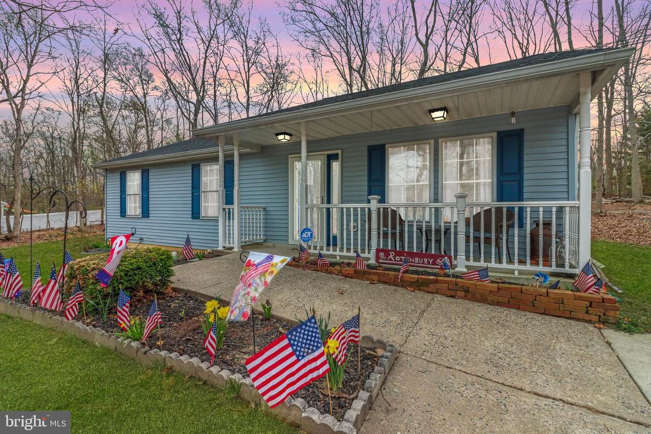 321 Thompson Avenue - Photo 1