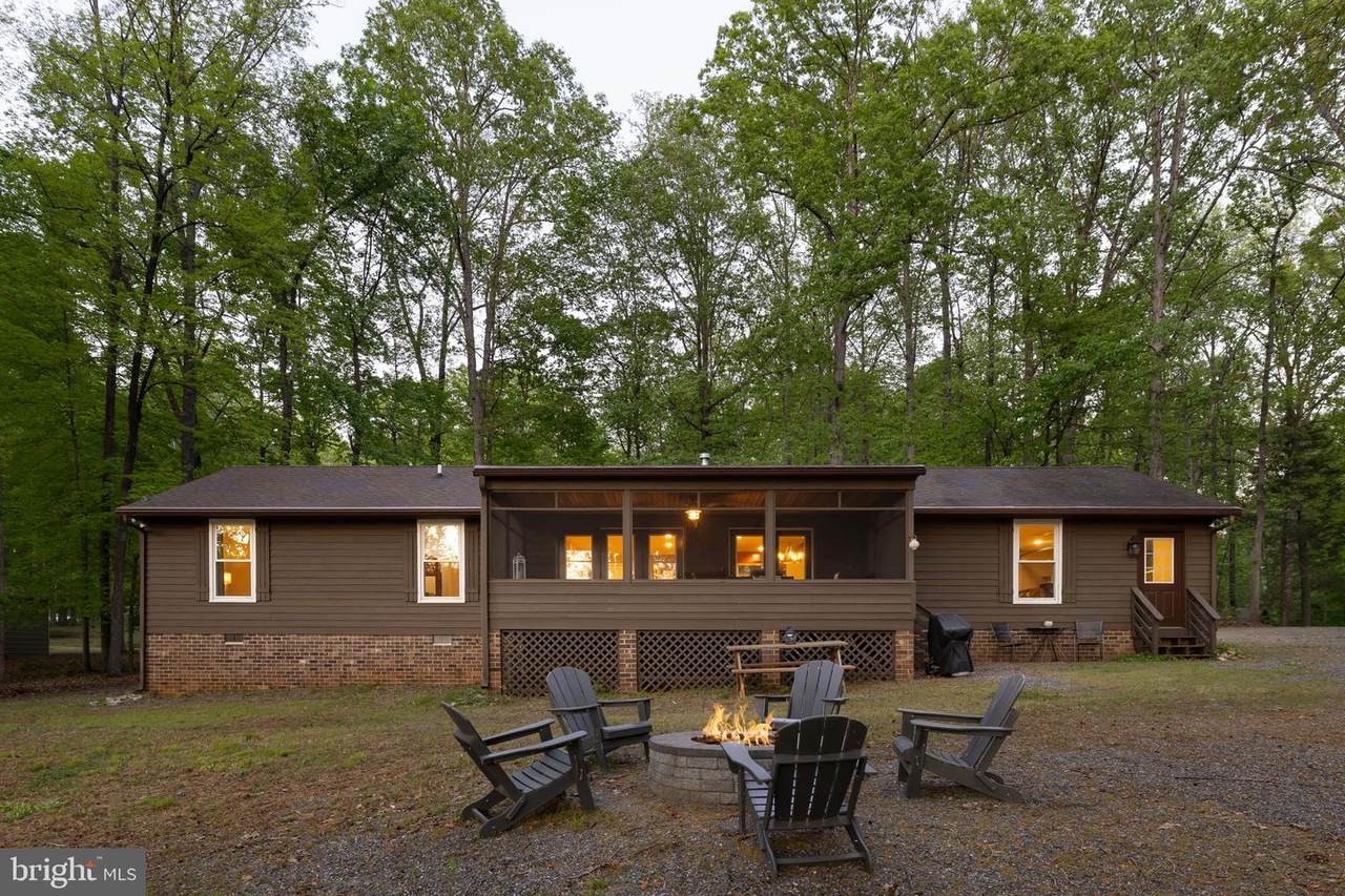 154 Becky Court - Photo 1