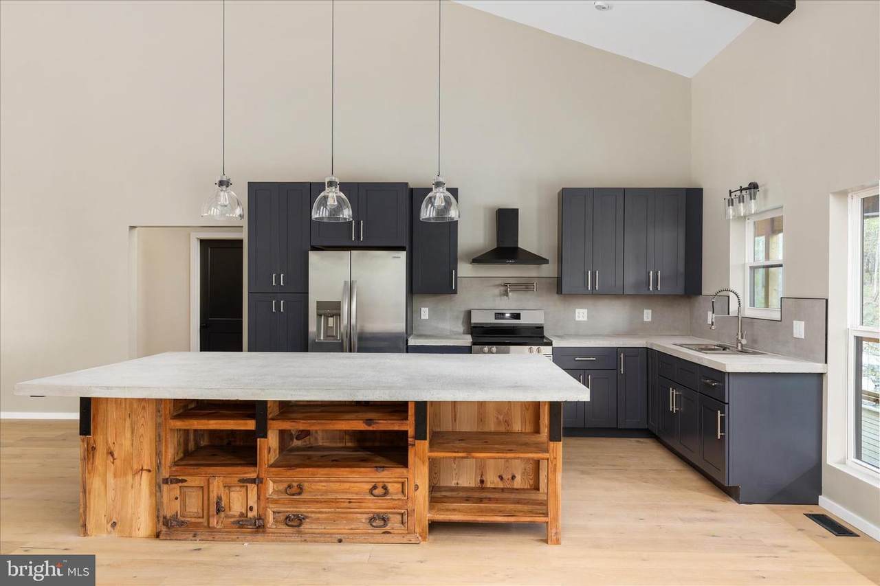 606 Evergreen Farms Drive - Photo 1