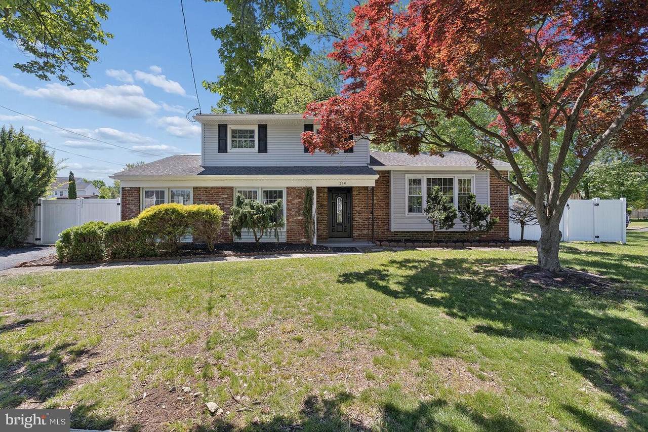 210 Lawnton Avenue - Photo 1