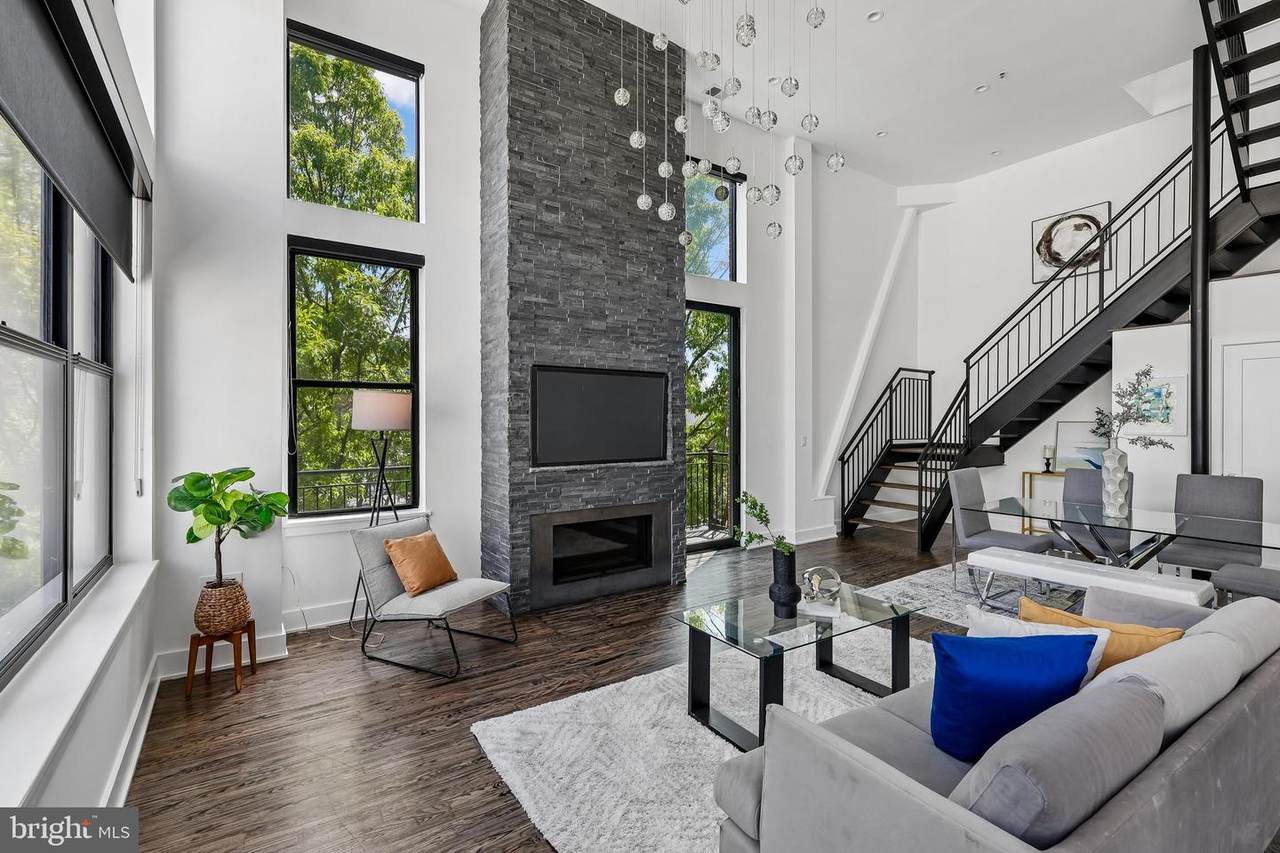 1111 W Street - Photo 1