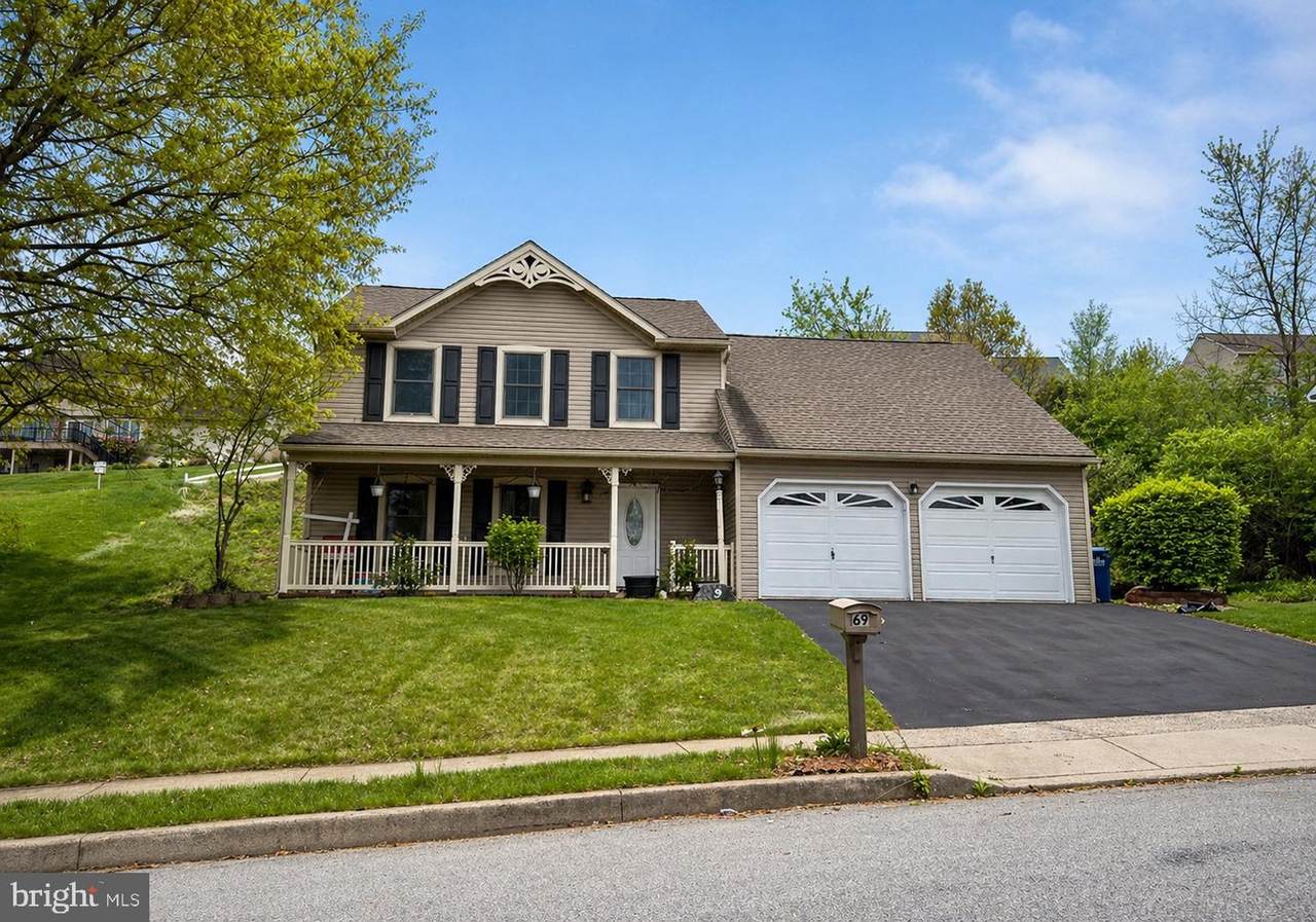 69 English Drive - Photo 1