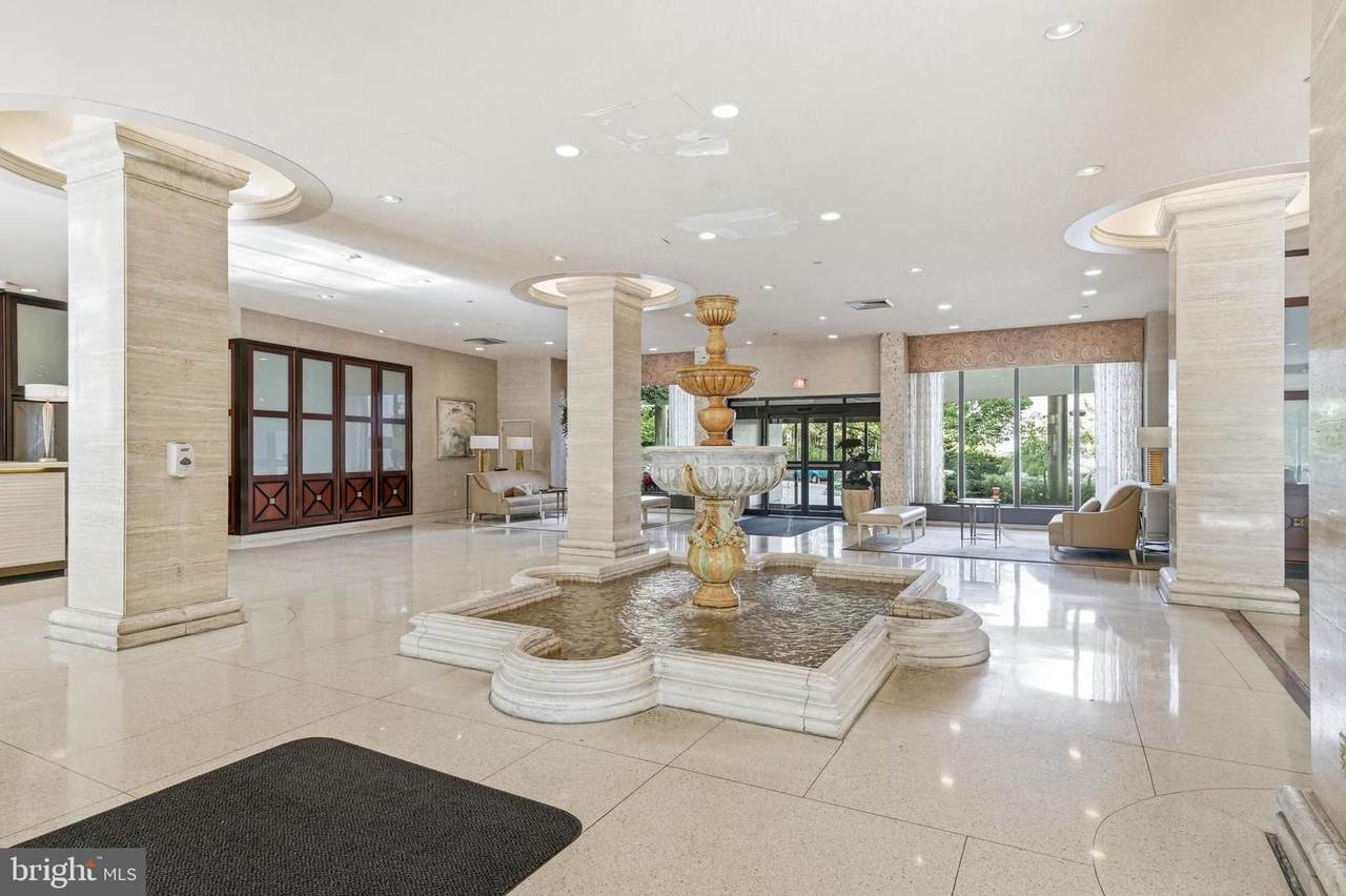 191 Presidential Boulevard - Photo 1
