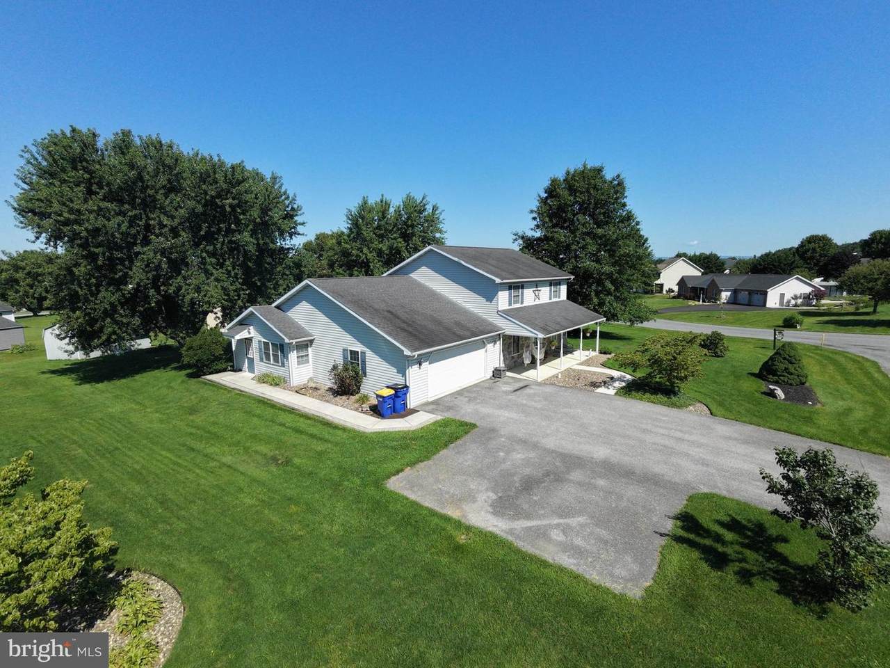 322 Elmont Circle - Photo 1