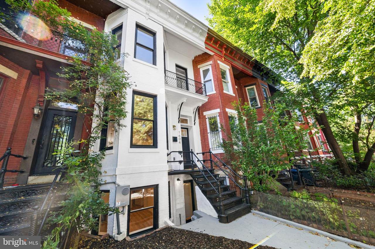 1604 8TH Street - Photo 1