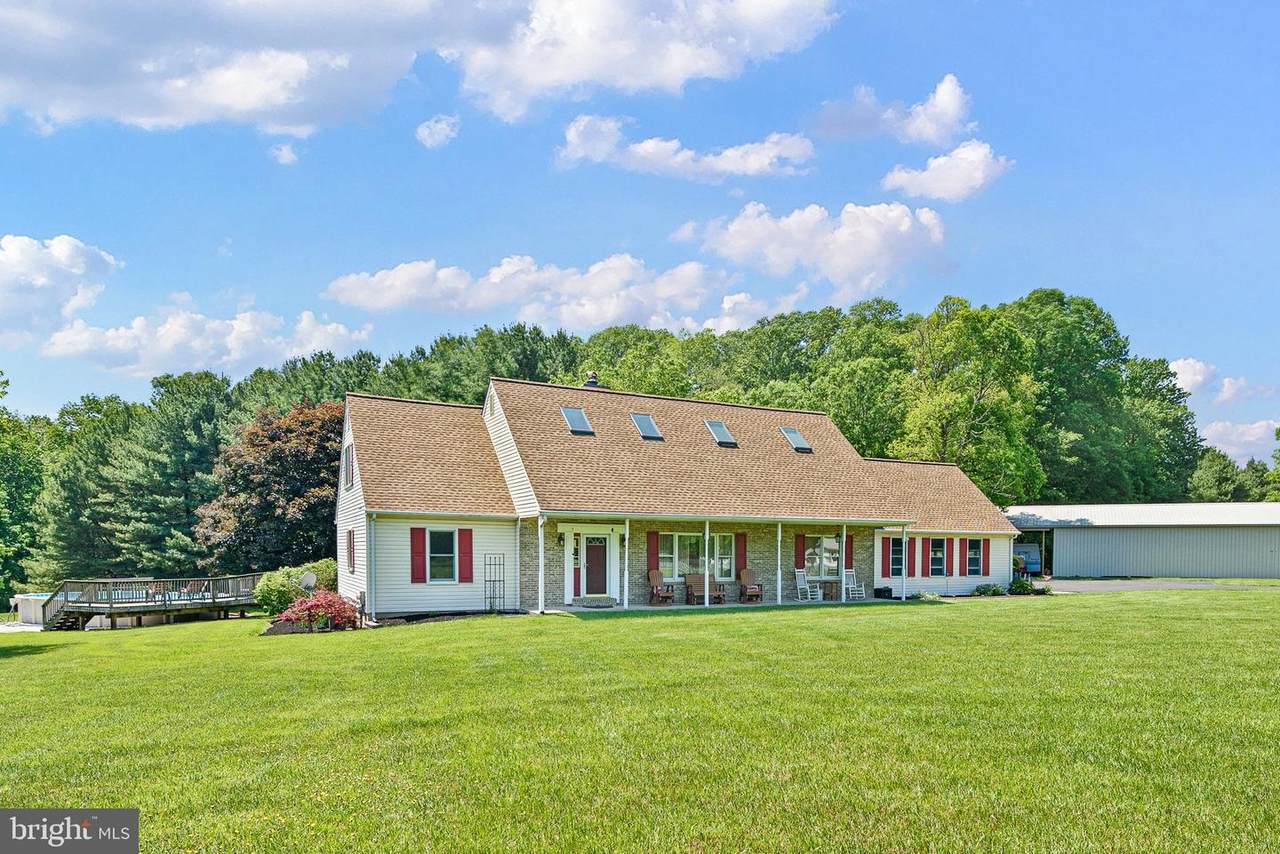 135 Blacksnake Road - Photo 1