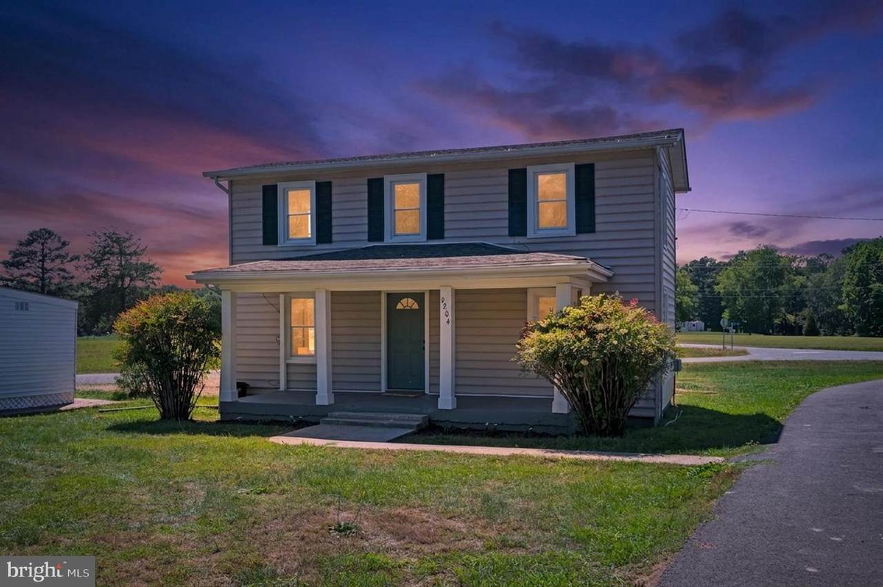 9204 Woodford Road - Photo 1