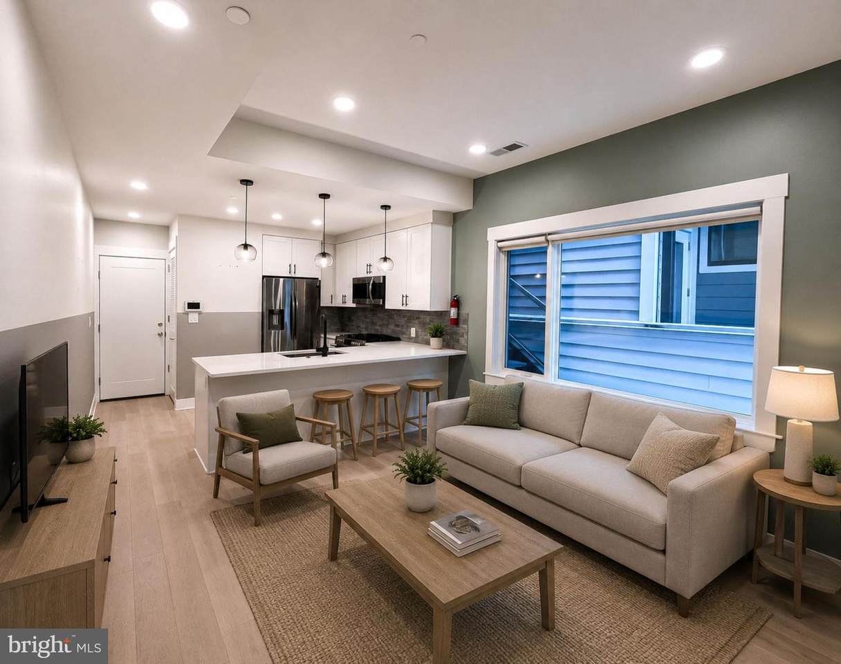 822 Kennedy Street - Photo 1