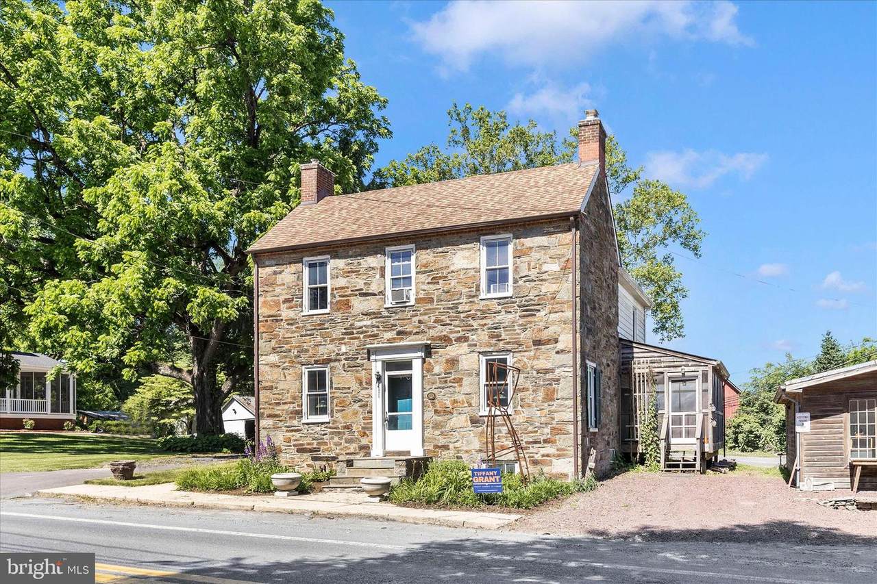 3528 Buckeystown Pike - Photo 1