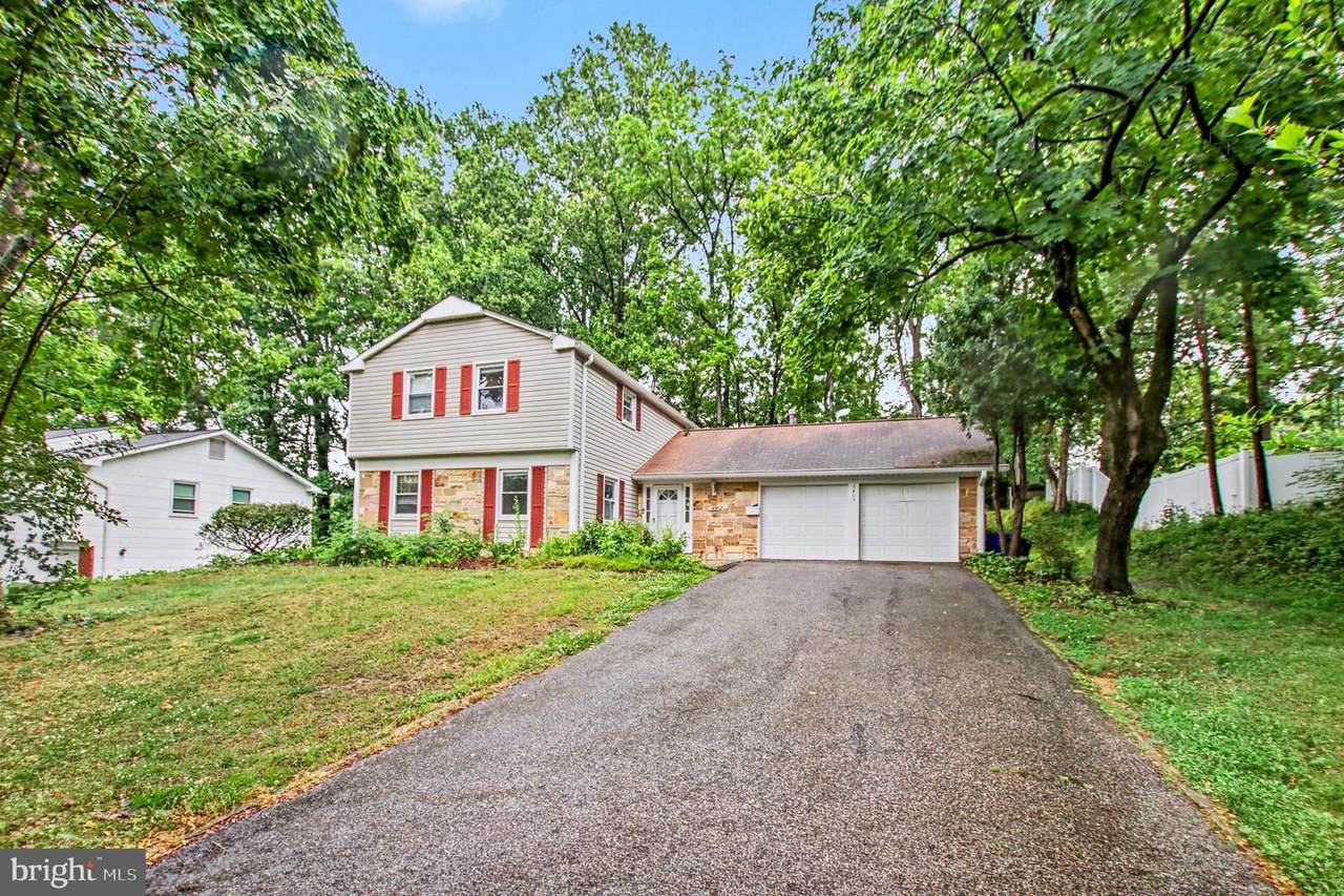 1405 Peachwood Lane - Photo 1