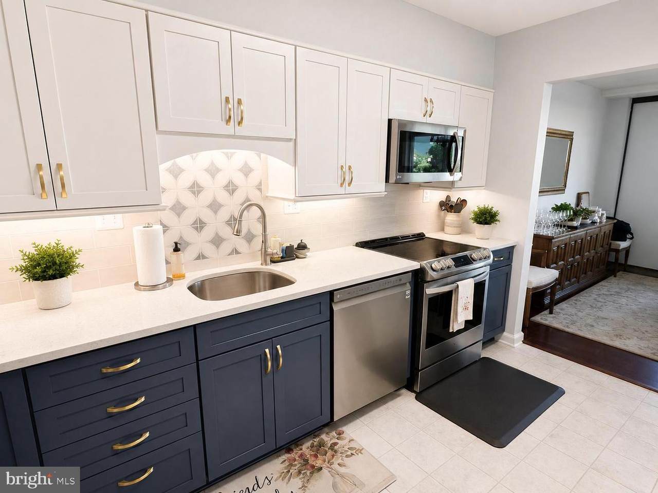 5500 Holmes Run Parkway - Photo 1