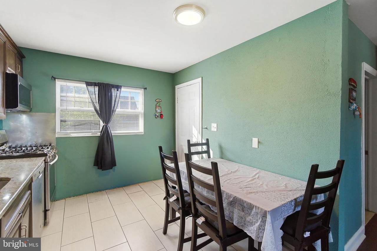 https://bt-photos.global.ssl.fastly.net/brightmls/1280_boomver_3_804976941264-2.jpg