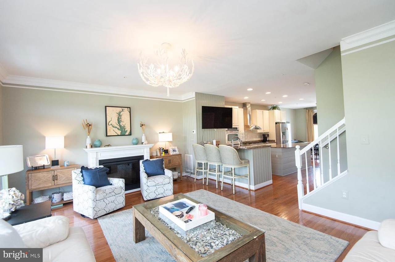 2820 Persimmon Place - Photo 1