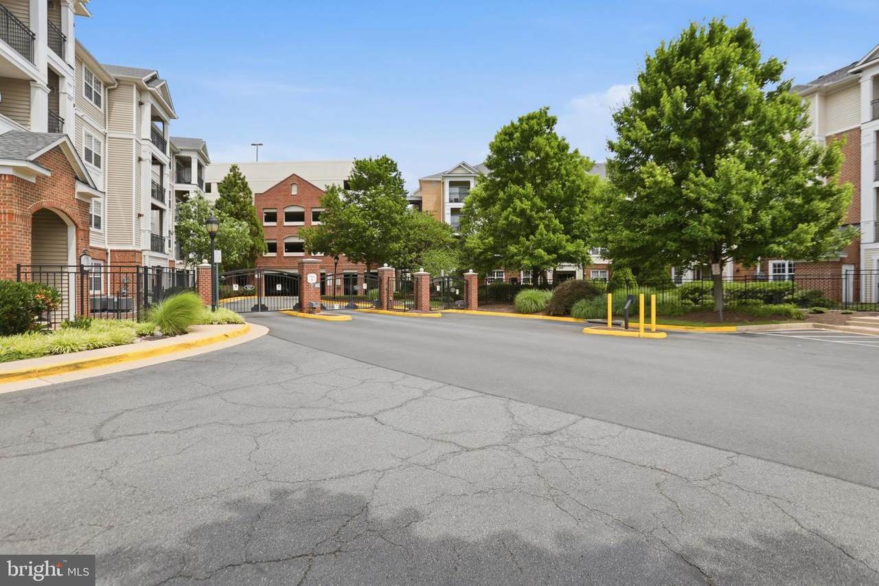 12913 Centre Park Circle - Photo 1