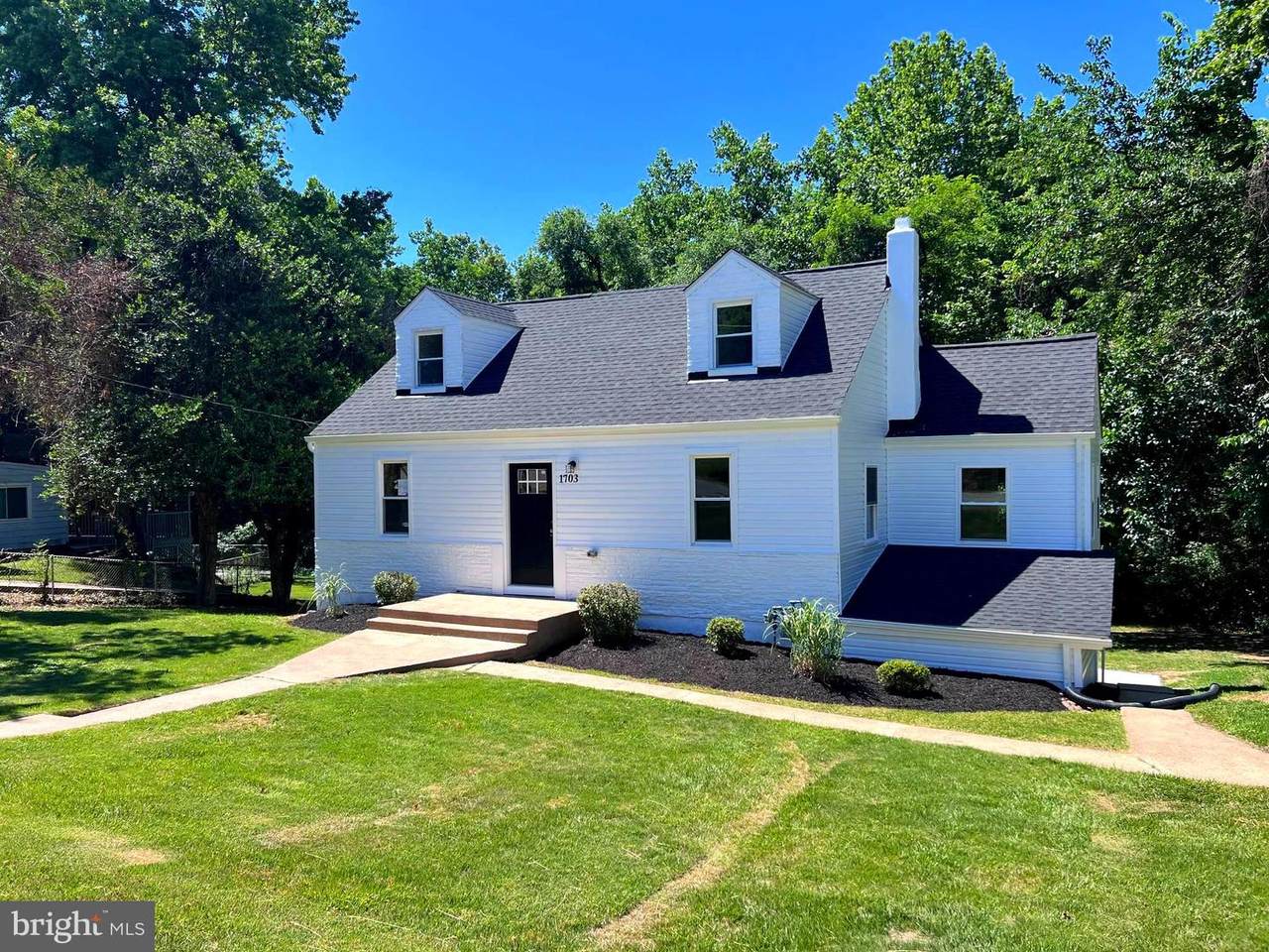 1703 Lee Road - Photo 1
