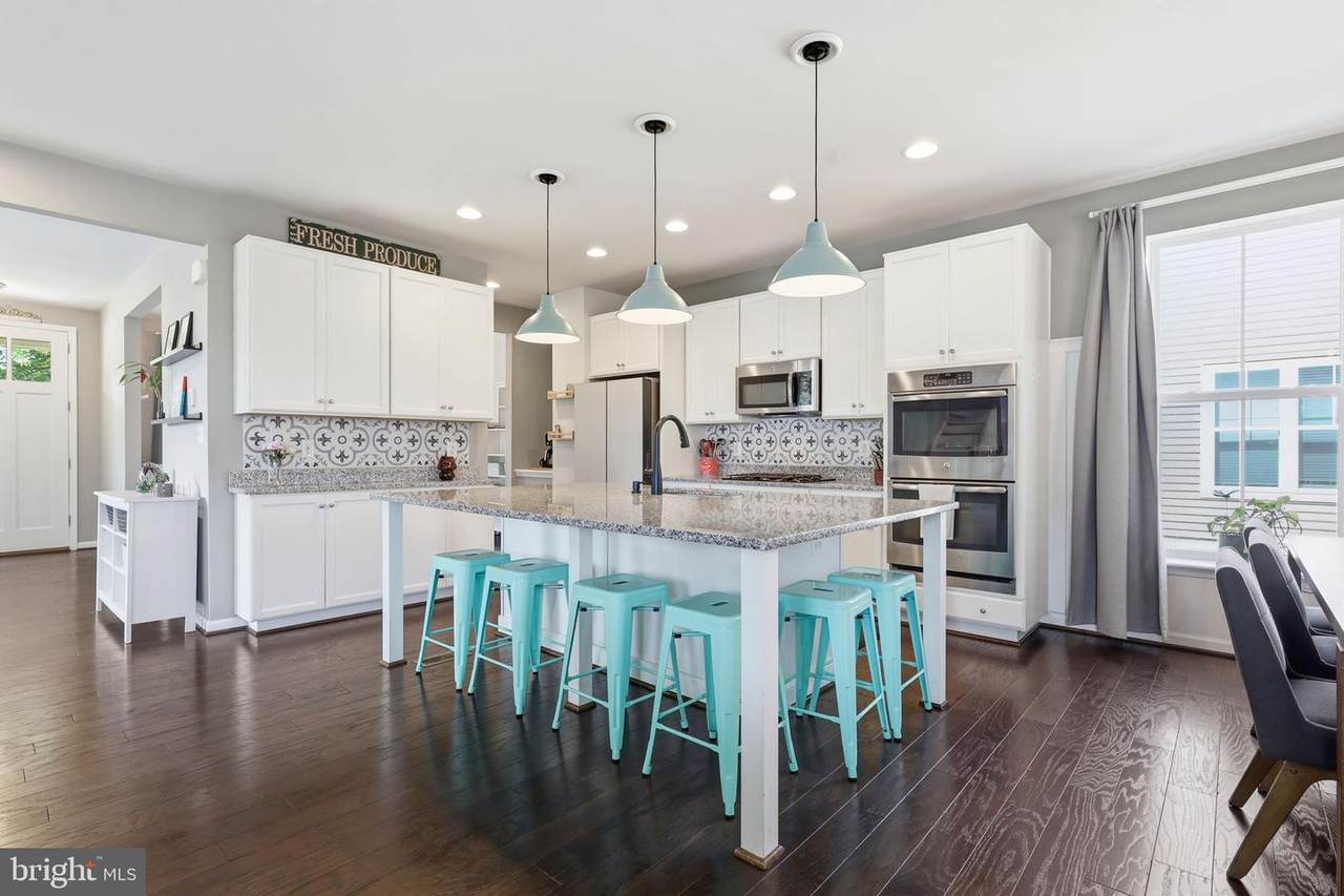 111 Rosemary Lane - Photo 1