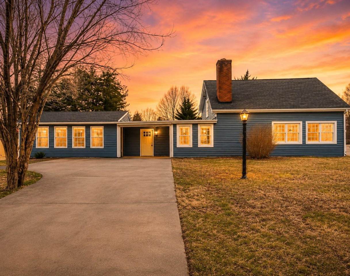 270 Ellis Drive - Photo 1