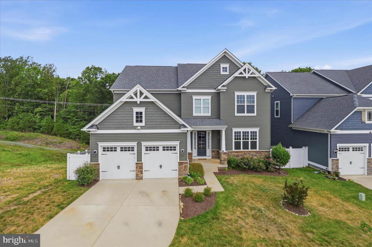 416 Crab Apple Drive - Photo 1