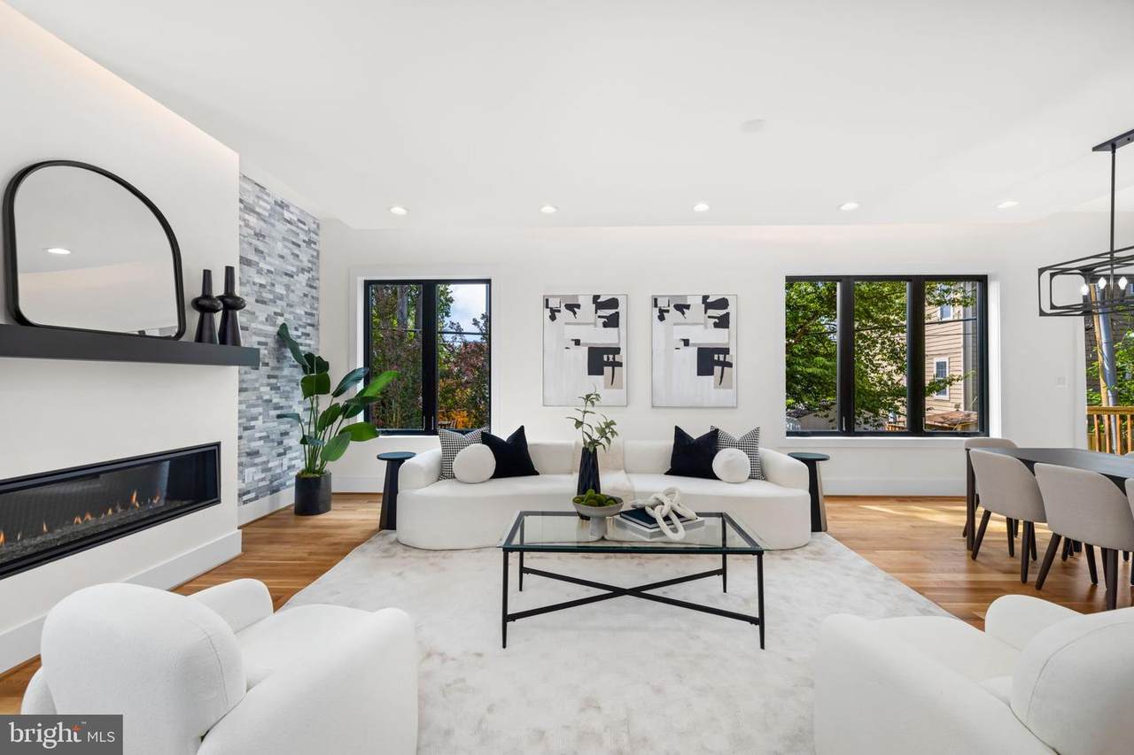 6424 29TH Street - Photo 1