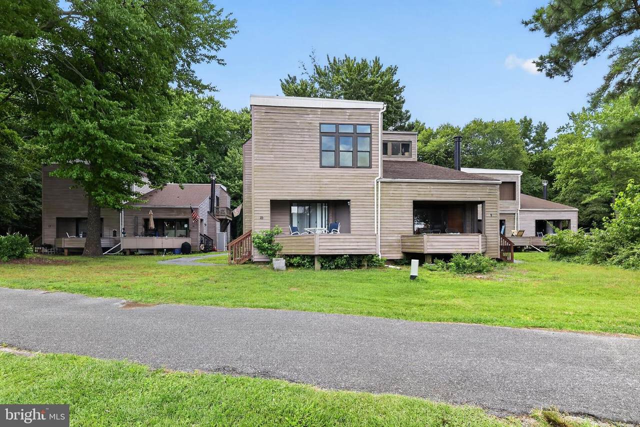 438 Ocean Parkway - Photo 1