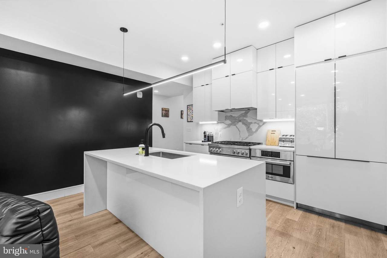 1729 T Street - Photo 1