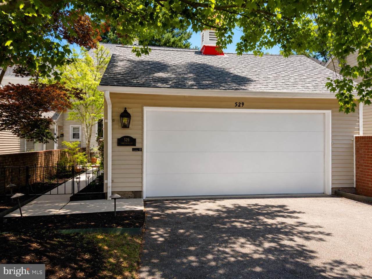 529 Chatterton Road - Photo 1