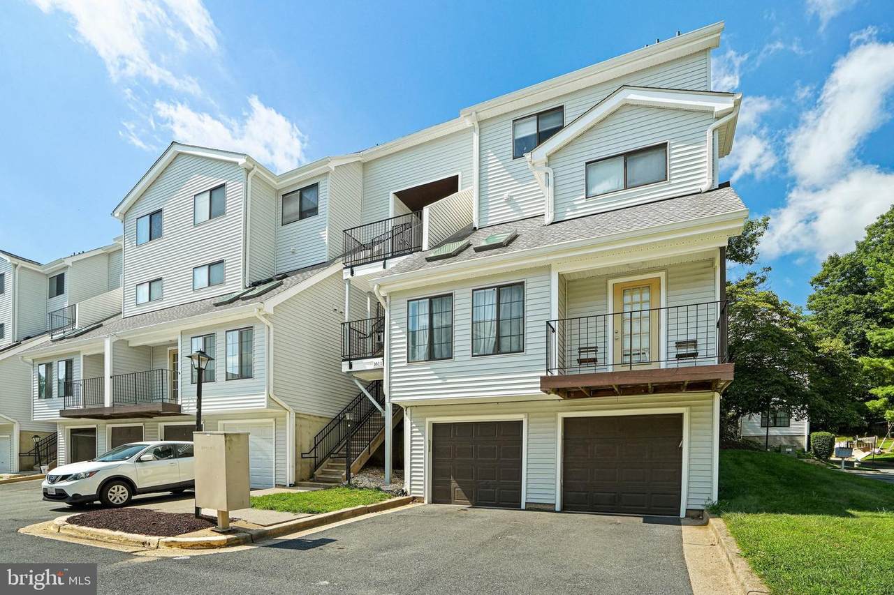 1611 Carriage House Terrace - Photo 1