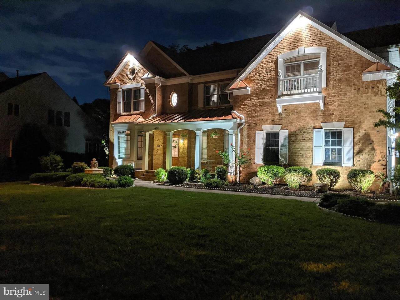 10563 Dorchester Way - Photo 1